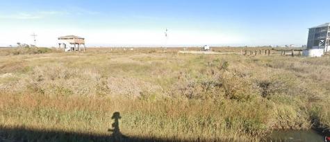 1151 Waco Gilchrist TX 77617
