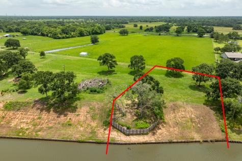 4 County Road 344 Sweeny TX 77480