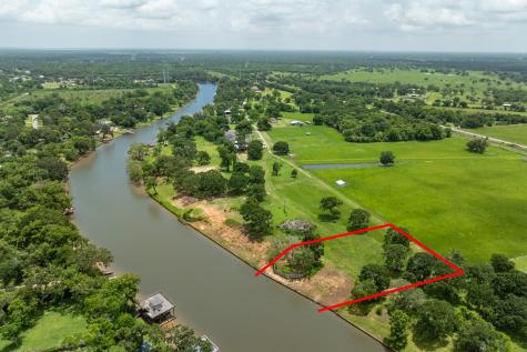 4 County Road 344 Sweeny TX 77480