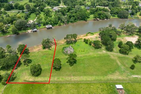 4 County Road 344 Sweeny TX 77480