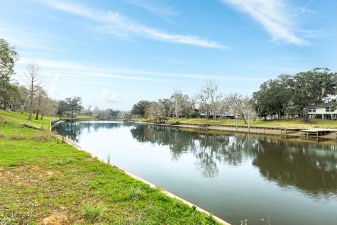 4 County Road 344 Sweeny TX 77480
