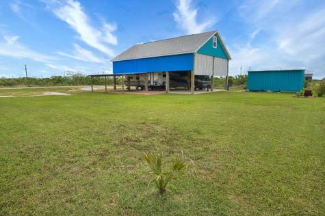 6194 S South Shore Street Sargent TX 77414