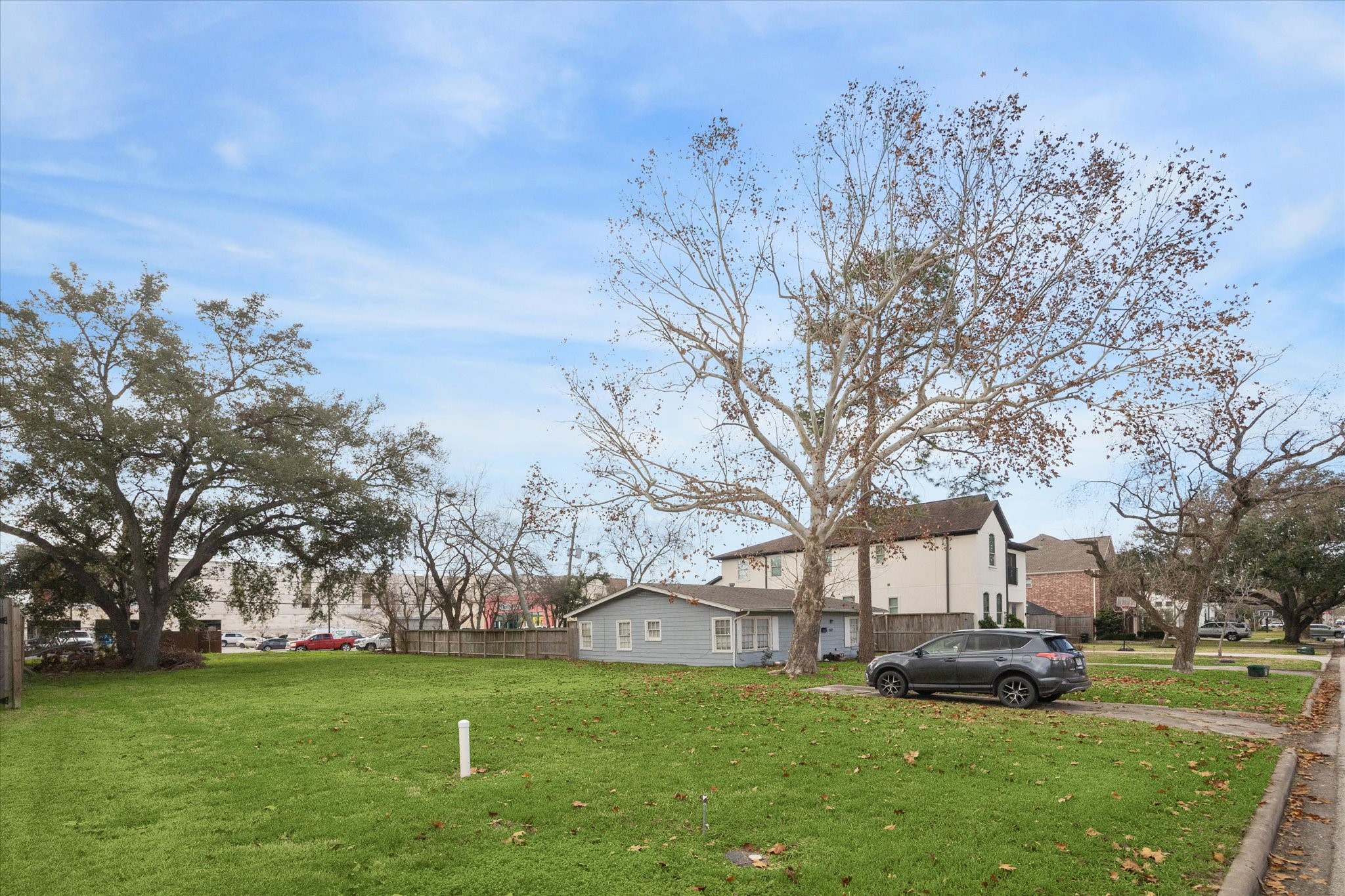 5115 Locust Street Bellaire TX 77401