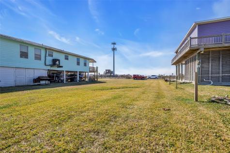 1048 N Crystal Beach Road Port Bolivar TX 77650