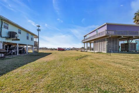 1048 N Crystal Beach Road Port Bolivar TX 77650
