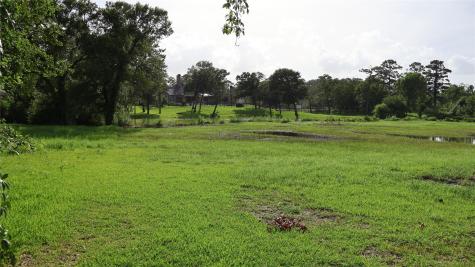 4 Bayou Bend Drive Baytown TX 77523