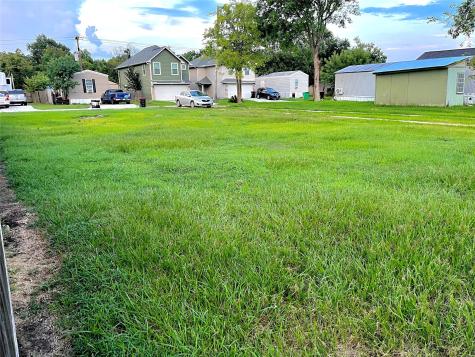 0 Angelfish Cove Baytown TX 77523