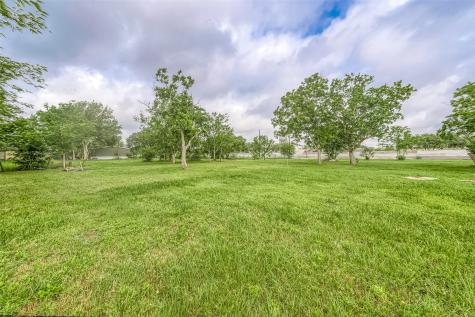 5210 Fm 360 Road Needville TX 77461