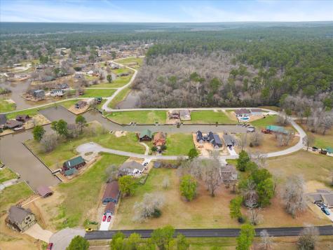 151 Wildwood Lake Drive Huntsville TX 77340
