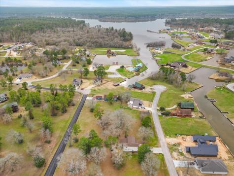 151 Wildwood Lake Drive Huntsville TX 77340