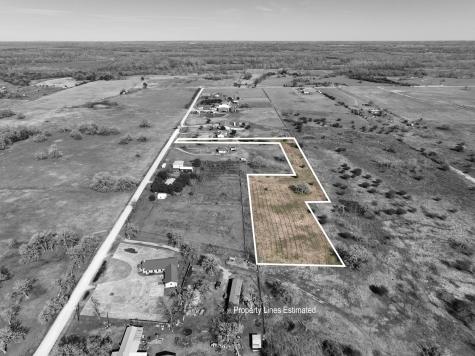 000 Newsom Road Bellville TX 77418