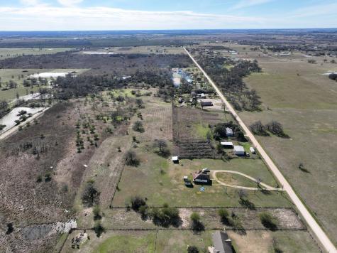 000 Newsom Road Bellville TX 77418