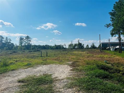 2380 County Road 3405 Cleveland TX 77327