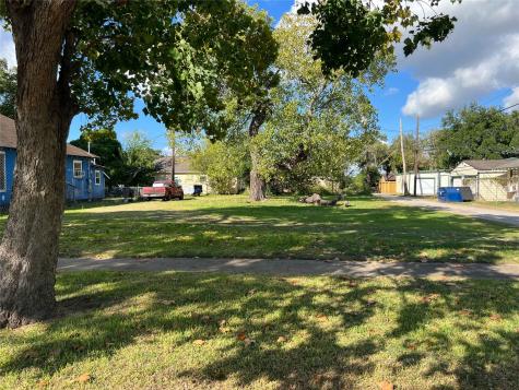 711 Mill King Jr Street Texas City TX 77590