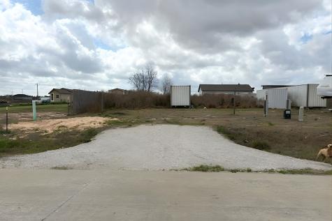 1209 Road 5802 Cleveland TX 77327