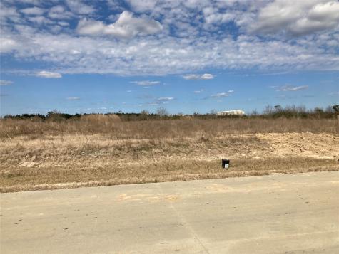 1025 Road 5601 Cleveland TX 77327