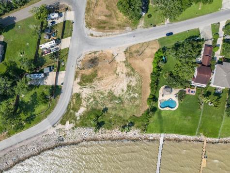 4215 Bayshore Bacliff TX 77518