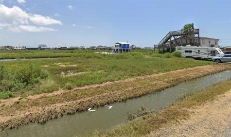 1266 N Tinkle Lane Crystal Beach TX 77650