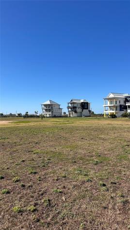 410 Seagrass Gilchrist TX 77617