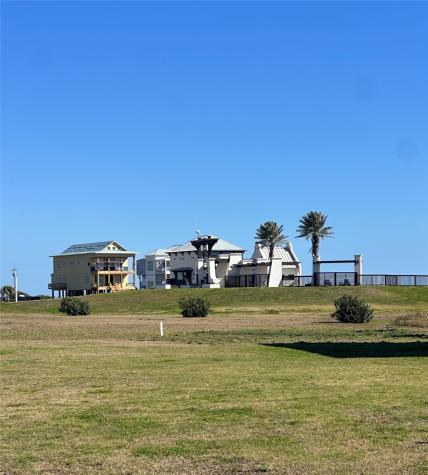 410 Seagrass Gilchrist TX 77617
