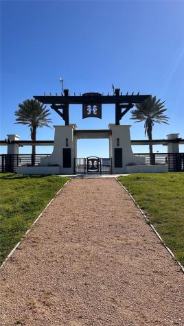 410 Seagrass Gilchrist TX 77617