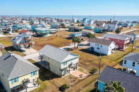 4130 Grayson Drive Galveston TX 77554