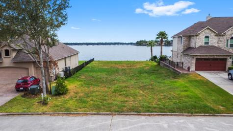 8826 Cross Country Drive Houston TX 77346
