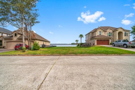 8826 Cross Country Drive Houston TX 77346