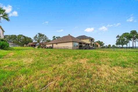 8826 Cross Country Drive Houston TX 77346