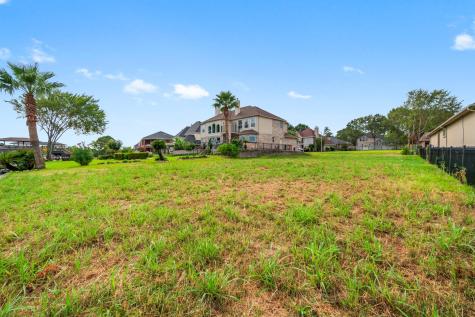 8826 Cross Country Drive Houston TX 77346