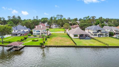 8826 Cross Country Drive Houston TX 77346