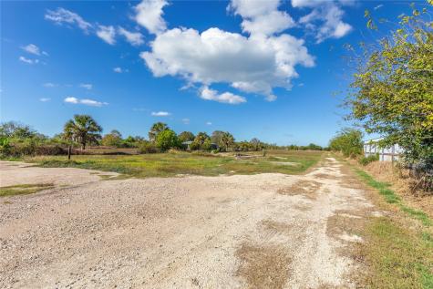 399 S Gulf Road Matagorda TX 77457