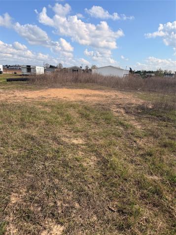 757 Road 57071 Cleveland TX 77327