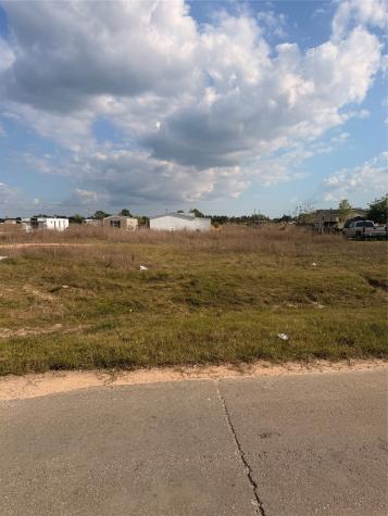757 Road 57071 Cleveland TX 77327