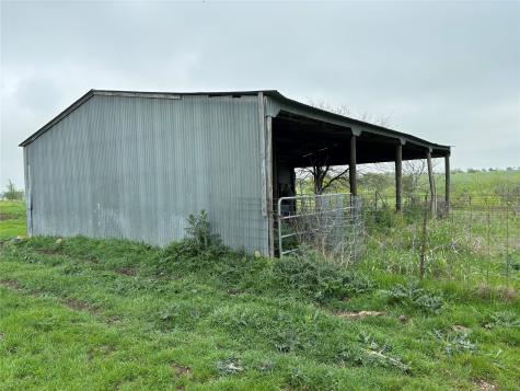 1716 B County Road 469 Coupland TX 78615