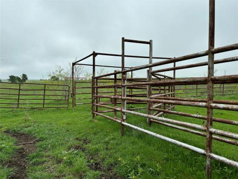 1716 B County Road 469 Coupland TX 78615