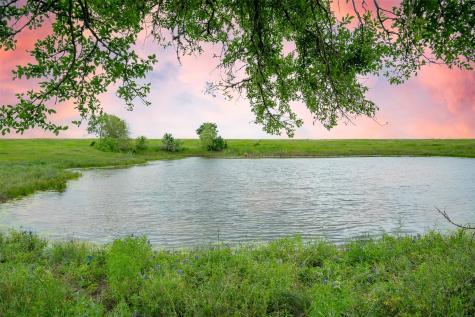 1716 B County Road 469 Coupland TX 78615