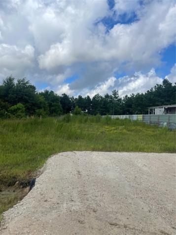 743 Road 5606 Cleveland TX 77327