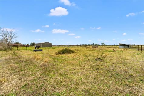 311 County Road 18 Damon TX 77430