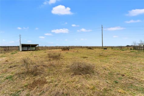 311 County Road 18 Damon TX 77430