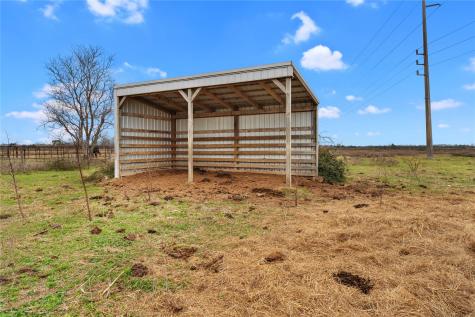 311 County Road 18 Damon TX 77430