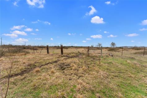 311 County Road 18 Damon TX 77430