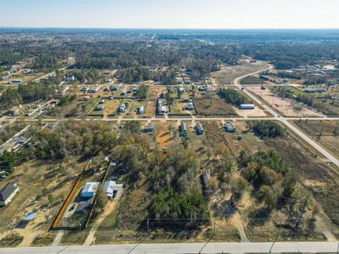 672 County Road 5017 Cleveland TX 77327