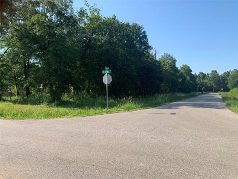374 County Road 6609 Dayton TX 77535