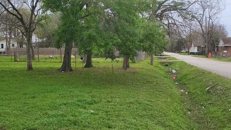 3219 Des Chaumes Street Houston TX 77026