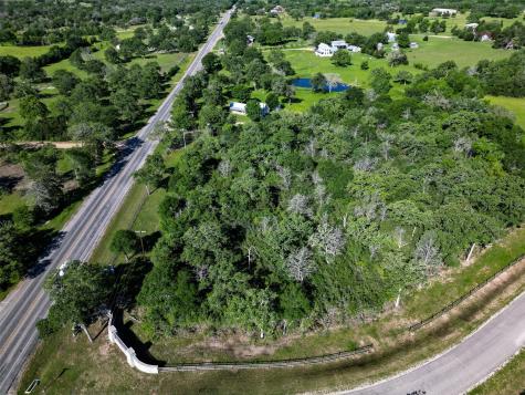 103 Woodland Meadows Lane La Grange TX 78945