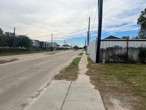 4519 Reed Road Houston TX 77051
