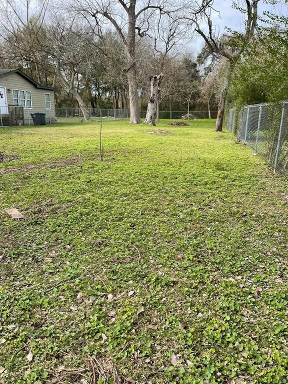 6525 De Priest Street Houston TX 77091
