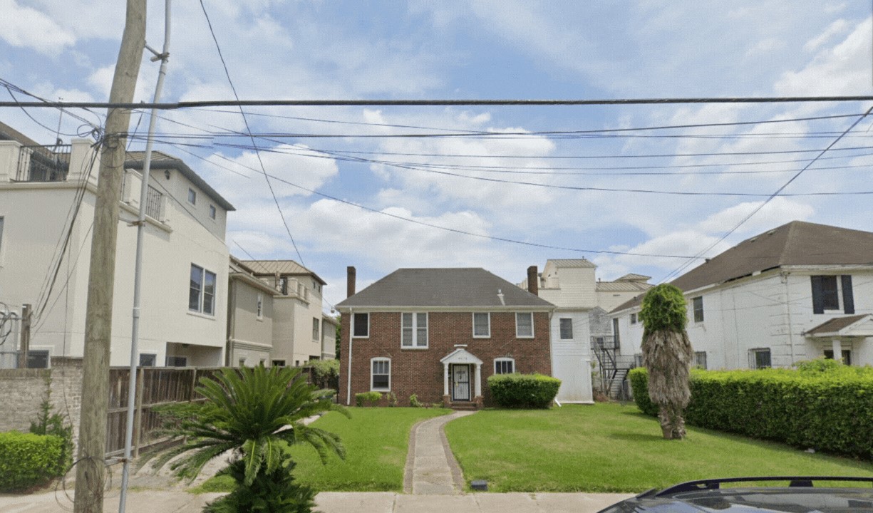 4913 La Branch Street Houston TX 77004