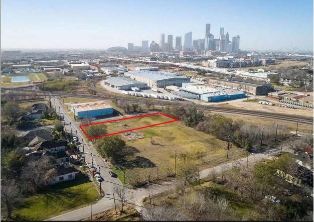 2295 Harrington Street Houston TX 77026